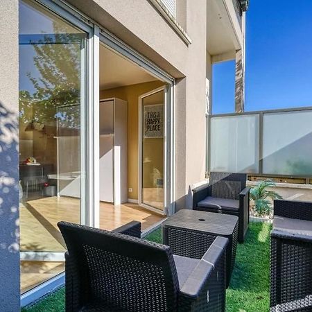 Charmant Studio Avec Terrasse Et Parking Corbeil-Essonnes Zewnętrze zdjęcie