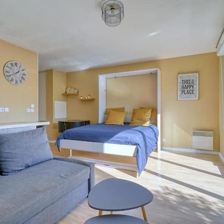 Charmant Studio Avec Terrasse Et Parking Corbeil-Essonnes Zewnętrze zdjęcie